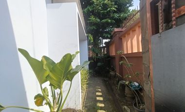 Rumah Luas Bangunan Jati Kokoh Kota Solo