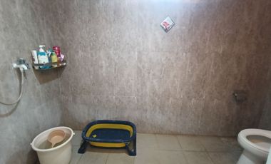 Rumah Luas Bangunan Jati Kokoh Kota Solo