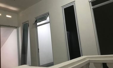 Disewakan Rumah 2 lantaiiidi Nusaloka BSD TangselStrategis