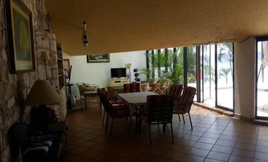 PARAÍSO FRENTE AL LAGO: CASA EXCLUSIVA EN TEQUESQUITENGO