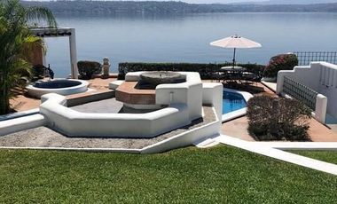 PARAÍSO FRENTE AL LAGO: CASA EXCLUSIVA EN TEQUESQUITENGO