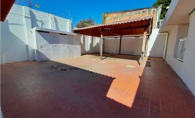 SE ARRIENDA CASA BARRIO GAITAN PARA USO COMERCIAL (SALUD)