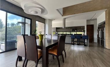 Casa Moderna para Arriendo Amoblada en Alto de Palmas