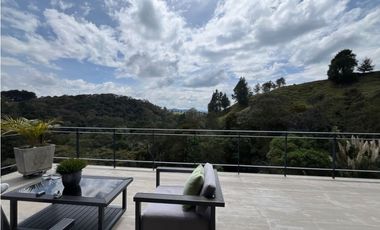 Casa Moderna para Arriendo Amoblada en Alto de Palmas