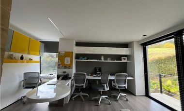 Casa Moderna para Arriendo Amoblada en Alto de Palmas