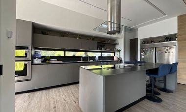 Casa Moderna para Arriendo Amoblada en Alto de Palmas