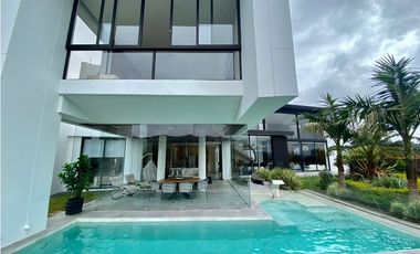 Casa para Renta Amoblada en El Alto de Palmas