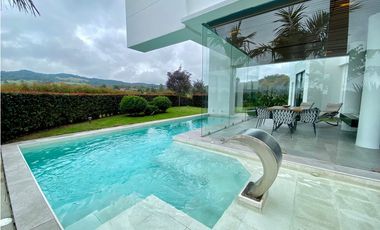 Casa para Renta Amoblada en El Alto de Palmas