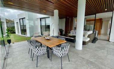 Casa para Renta Amoblada en El Alto de Palmas