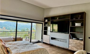 Casa Moderna en Arriendo en el Retiro