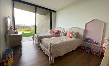 Casa para Arriendo Amoblado en Medellín Alto de Palmas