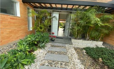 Casa para La Renta en Llanogrande