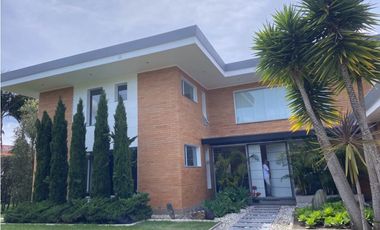 Casa para La Renta en Llanogrande