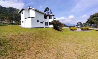 Casa en Arriendo en Envigado sector Antillas