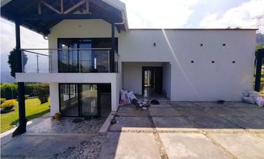 Casa en Arriendo en Envigado sector Antillas