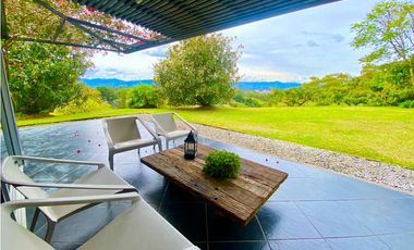 Casa para Arriendo Amoblado en San Antonio Ojo De Agua .