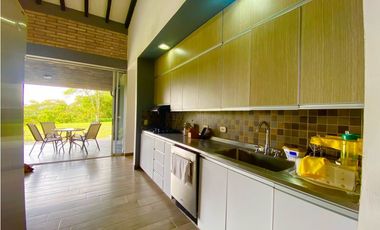 Casa para Arriendo Amoblado en San Antonio Ojo De Agua .