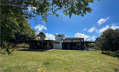 Casa para Arriendo Amoblado en San Antonio Ojo De Agua .