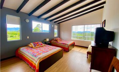 Casa para Arriendo Amoblado en San Antonio Ojo De Agua .