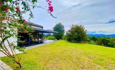 Casa para Arriendo Amoblado en San Antonio Ojo De Agua .