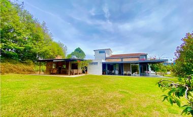 Casa para Arriendo Amoblado en San Antonio Ojo De Agua .