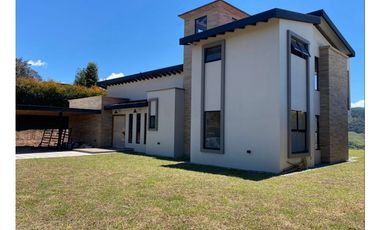 Casa en Arriendo en El Retiro