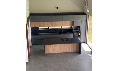 Casa en Arriendo en El Retiro