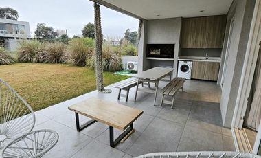 Casa en Pilara
