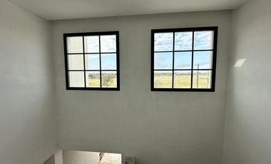 Venta Casa 5 Dormitorios. Vida Club de Campo Barrio Privado-Funes