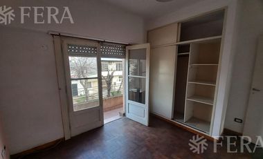 Alquiler PH de 3 ambientes en Sarandi