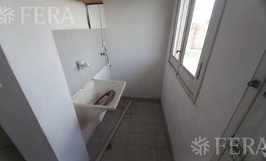 Alquiler PH de 3 ambientes en Sarandi