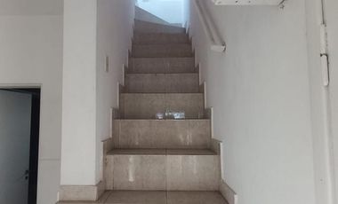 Alquiler PH de 3 ambientes en Sarandi