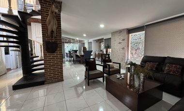 HERMOSA QUINTA EN TESISTAN OPORTUNIDAD UNICA