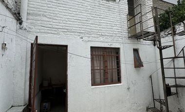 COMODA CASA CON RECAMARAS  EN PLANTA BAJA EXCELENTE UBICACION