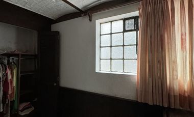 COMODA CASA CON RECAMARAS  EN PLANTA BAJA EXCELENTE UBICACION