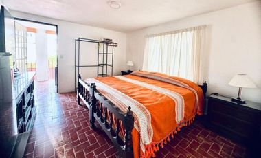 A UNA CUADRA DEL MALECON EXCELENTE UBICACION LINDA CASA EN CHAPALA JALISCO