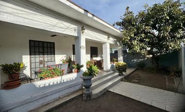 A UNA CUADRA DEL MALECON EXCELENTE UBICACION LINDA CASA EN CHAPALA JALISCO