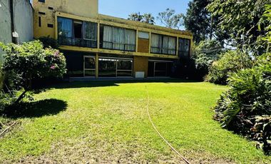 PARA HABITAR O USO COMERCIAL CASA EN VENTA JARDINES DEL BOSQUE