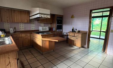 PARA HABITAR O USO COMERCIAL CASA EN VENTA JARDINES DEL BOSQUE