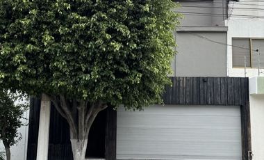 REMODELADA Y ESTILO UNICO CASA EN VENTA CHAPALITA DE OCCIDENTE