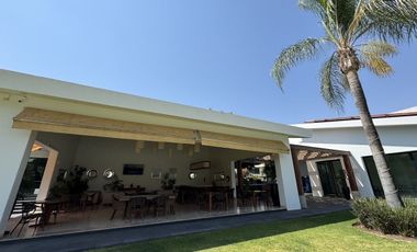 HERMOSA CASA EN RENTA O VENTA  AL SUR DE LA CIUDAD DE GUADALAJARA