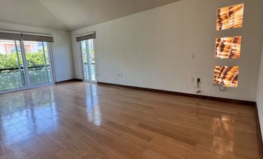 HERMOSA CASA EN RENTA O VENTA  AL SUR DE LA CIUDAD DE GUADALAJARA