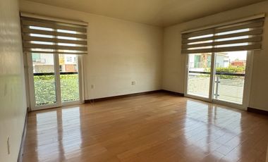 HERMOSA CASA EN RENTA O VENTA  AL SUR DE LA CIUDAD DE GUADALAJARA