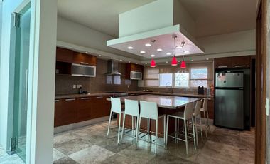 HERMOSA CASA EN RENTA O VENTA  AL SUR DE LA CIUDAD DE GUADALAJARA