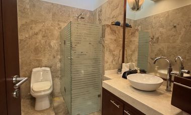 HERMOSA CASA EN RENTA O VENTA  AL SUR DE LA CIUDAD DE GUADALAJARA