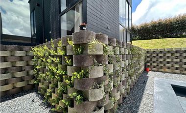 Casa Amoblada en Arriendo en Alto de Palmas Sector La Acuarela