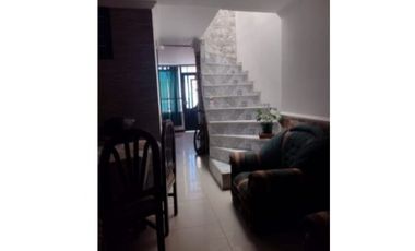 CASA EN VENTA, URBANIZACION QUINTAS DE SANTA ANA, SOACHA COMPARTIR