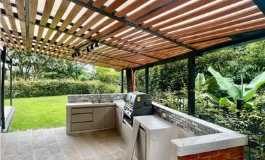 Casa en Arriendo en El Poblado sector Tesoro