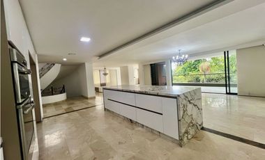 Casa en Arriendo en El Poblado sector Tesoro