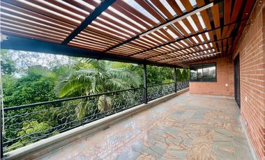 Casa en Arriendo en El Poblado sector Tesoro